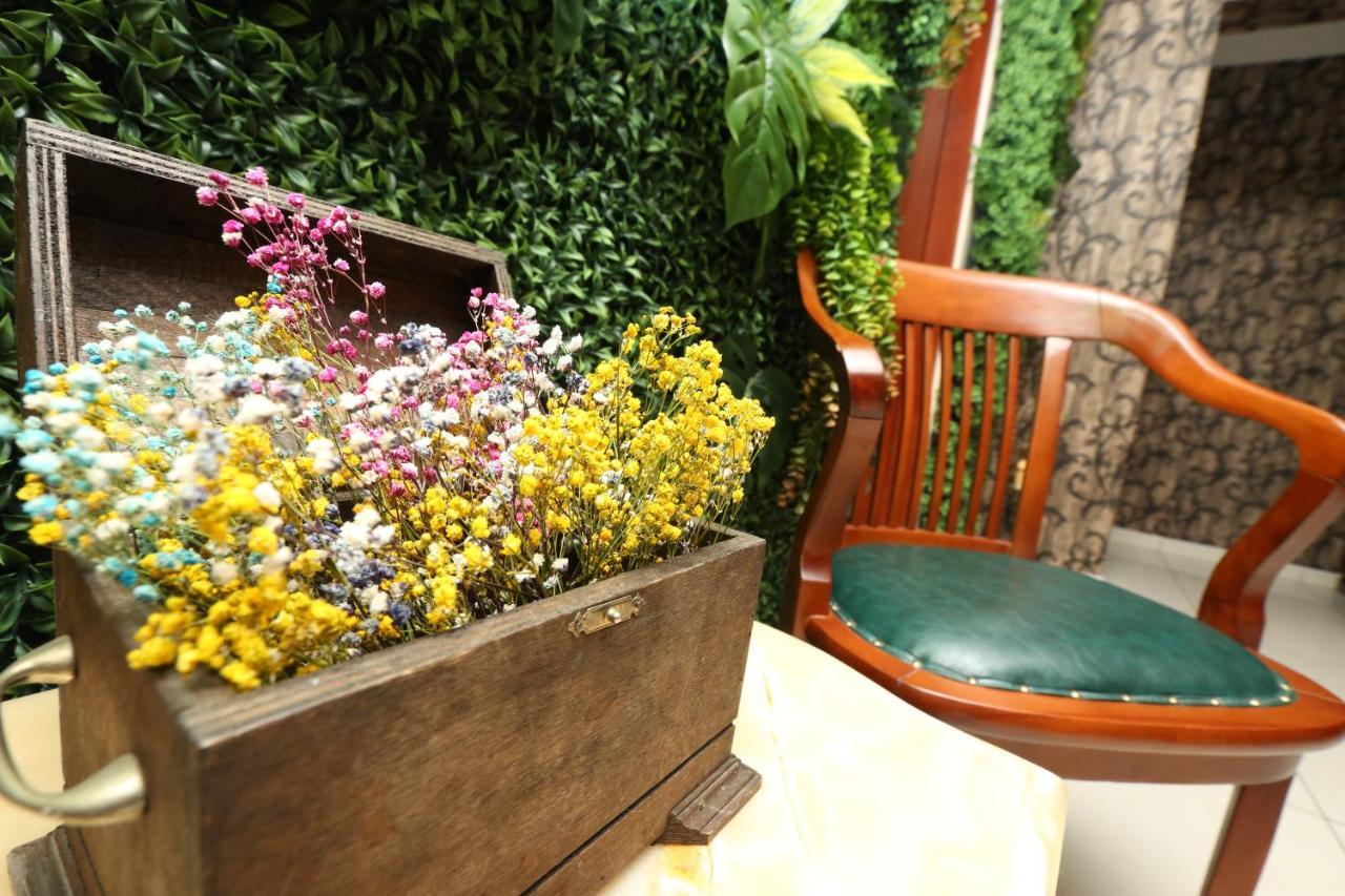 Perazre Hotel Istanbul Bagian luar foto