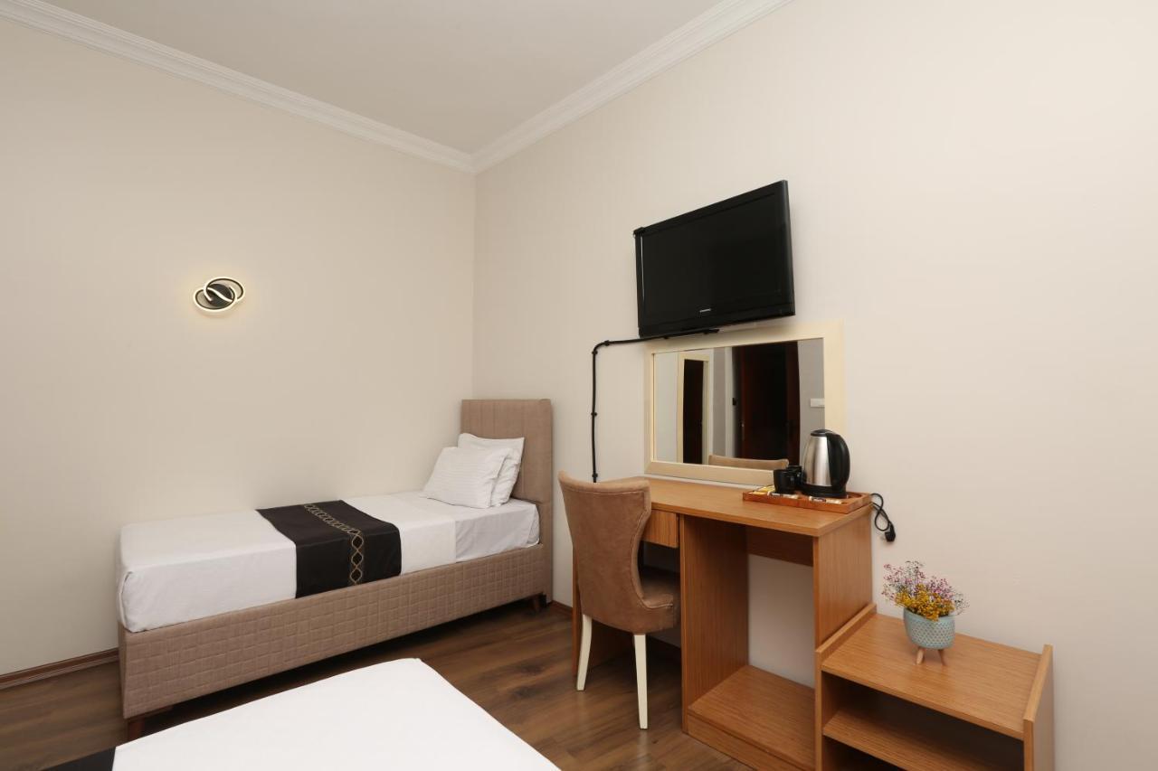 Perazre Hotel Istanbul Bagian luar foto