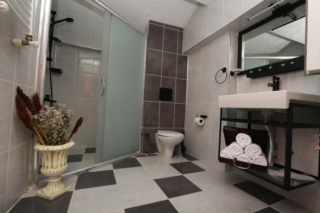 Perazre Hotel Istanbul Bagian luar foto