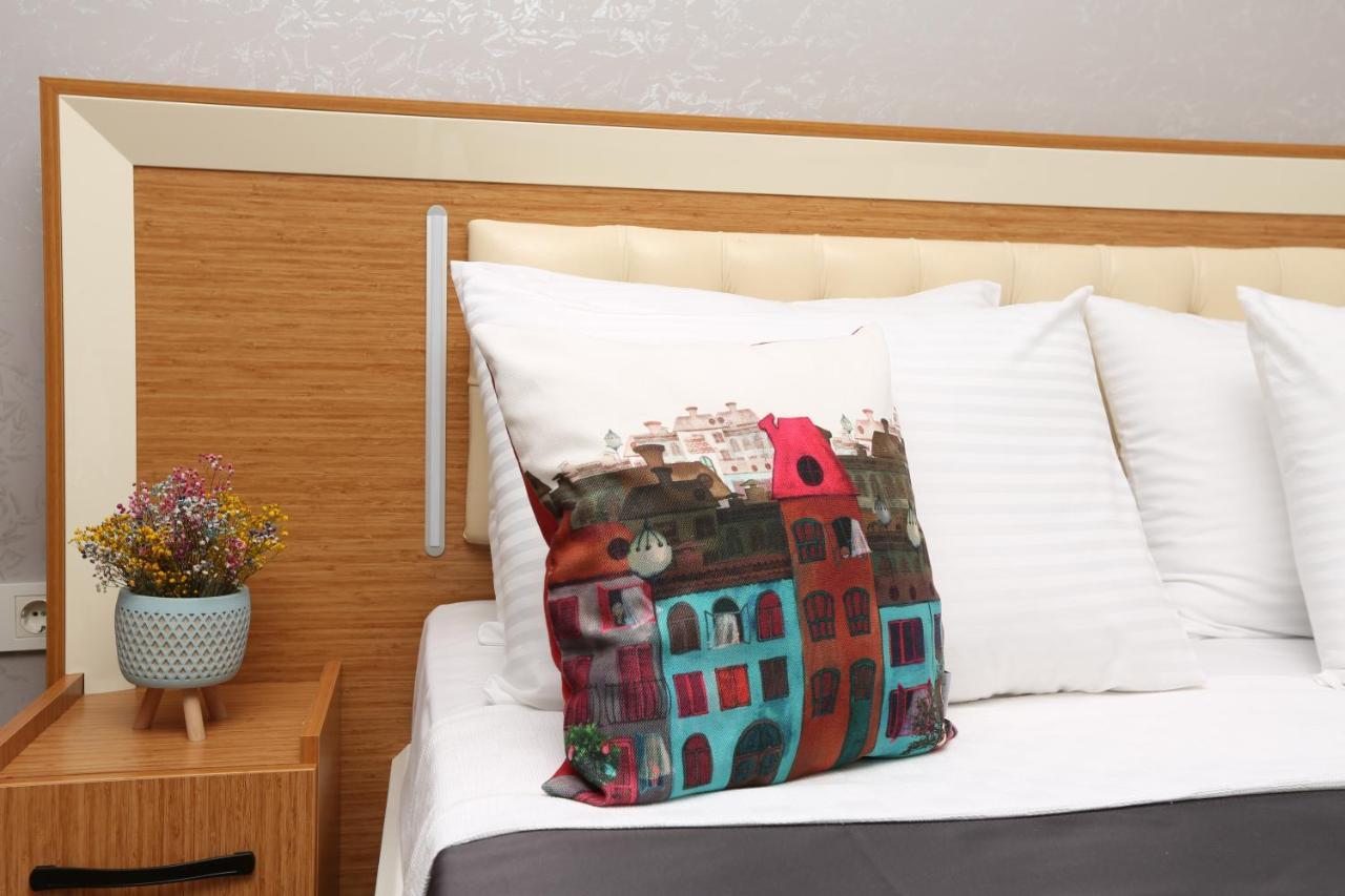 Perazre Hotel Istanbul Bagian luar foto