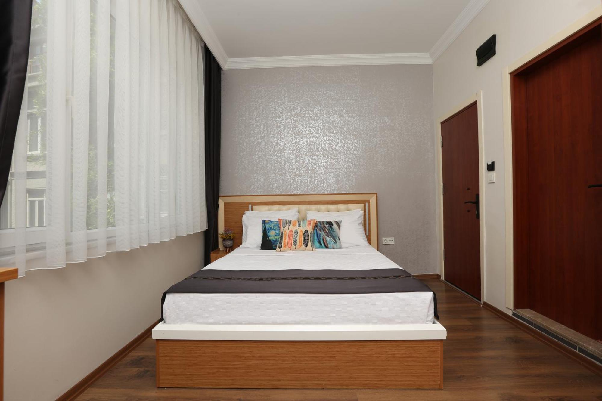 Perazre Hotel Istanbul Bagian luar foto